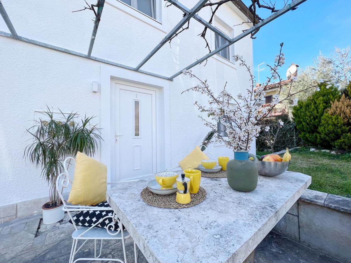 Apartments Teodora Maria Novigrad Istria Esterno foto