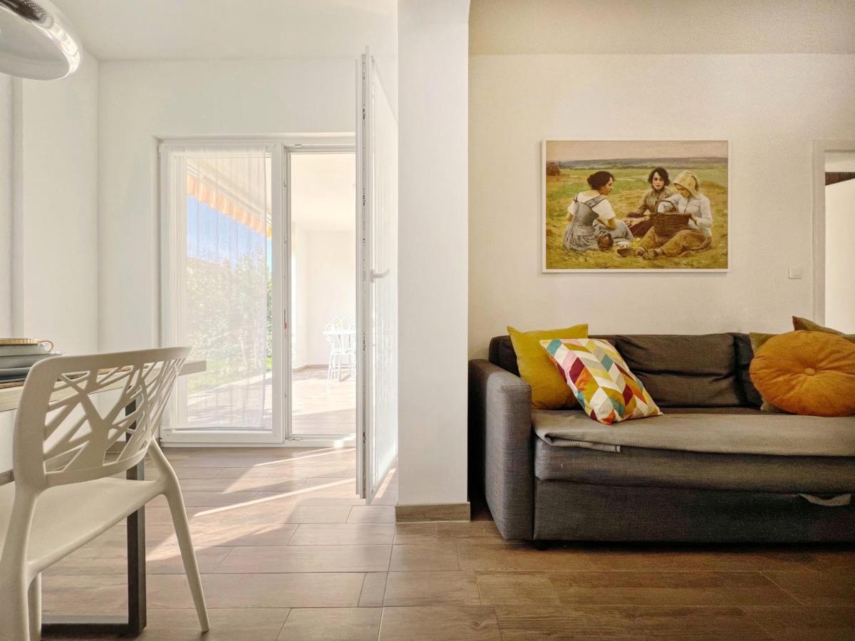 Apartments Teodora Maria Novigrad Istria Esterno foto