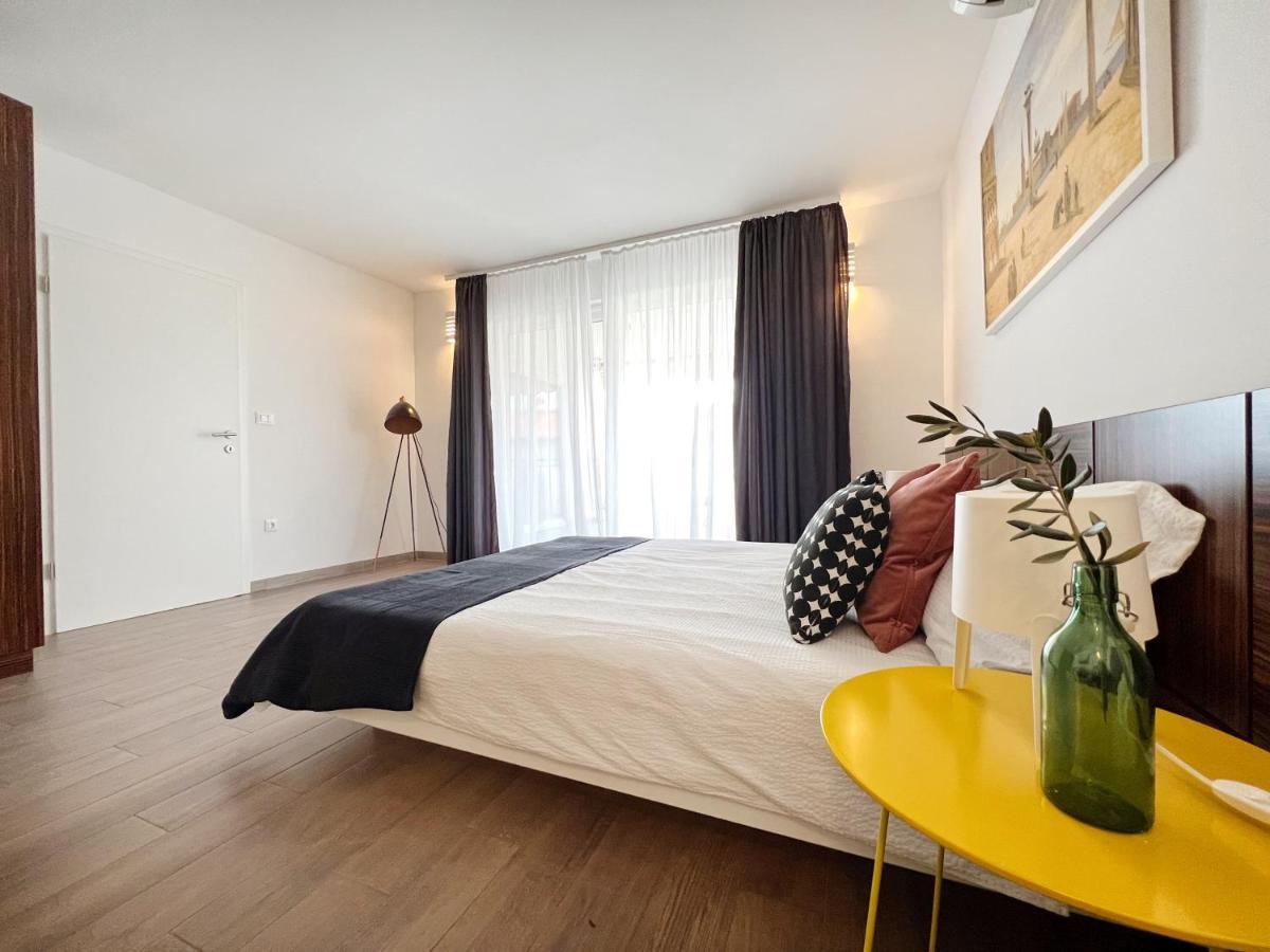 Apartments Teodora Maria Novigrad Istria Esterno foto