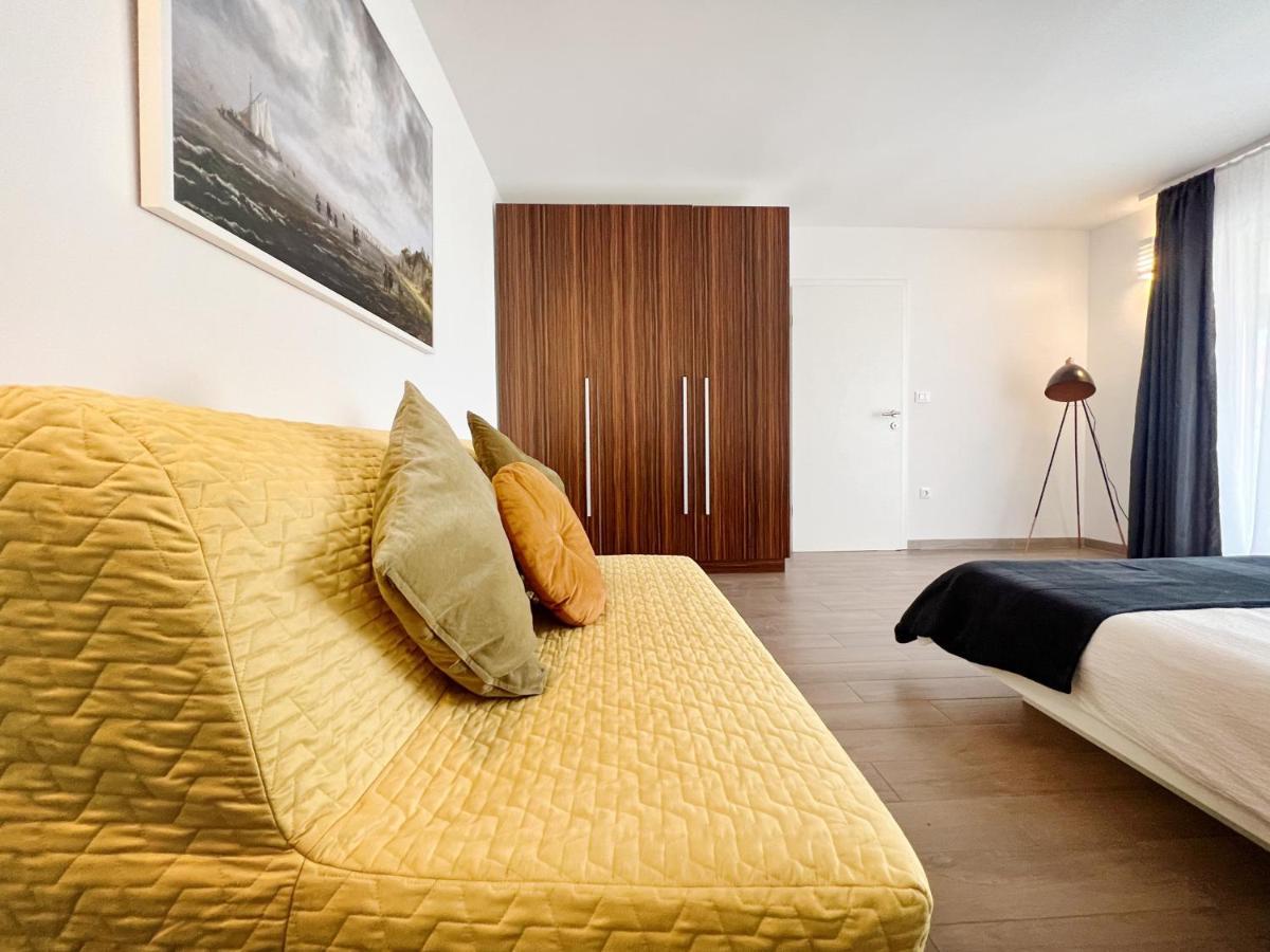 Apartments Teodora Maria Novigrad Istria Esterno foto
